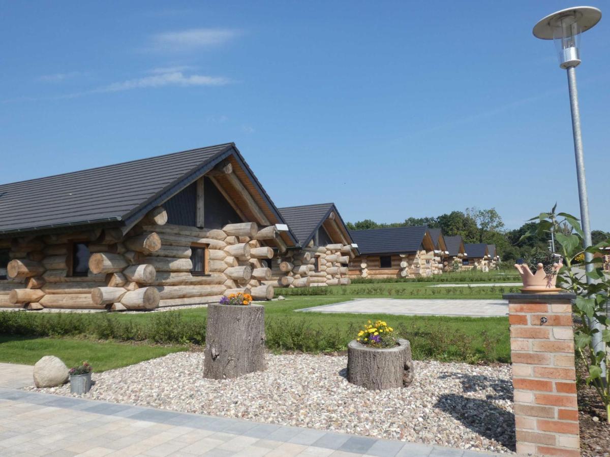 Naturstammhaus Tollensesee Gross Nemerow Экстерьер фото