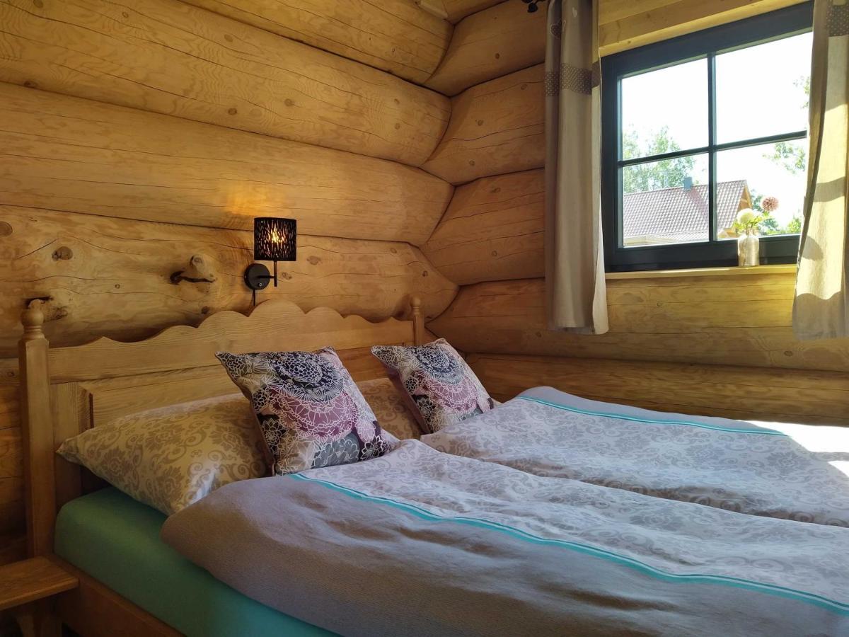 Naturstammhaus Tollensesee Gross Nemerow Экстерьер фото