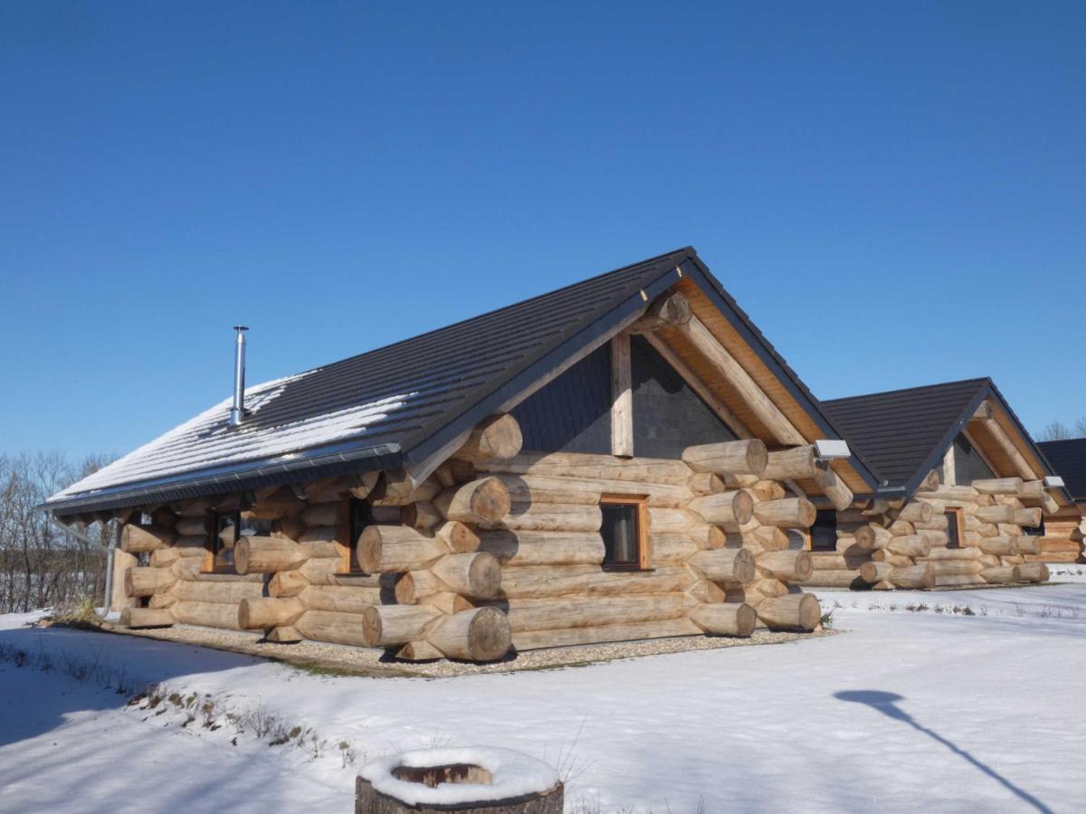 Naturstammhaus Tollensesee Gross Nemerow Экстерьер фото