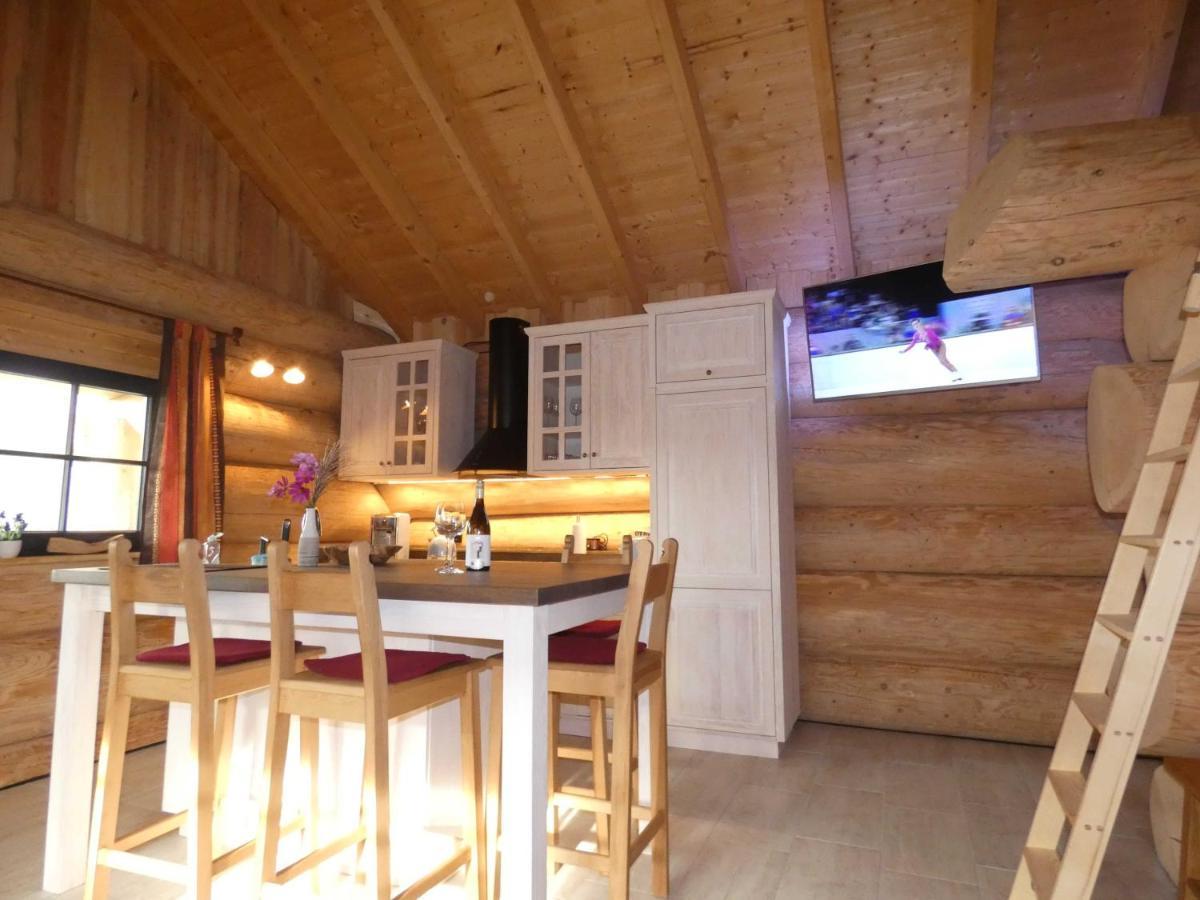 Naturstammhaus Tollensesee Gross Nemerow Экстерьер фото