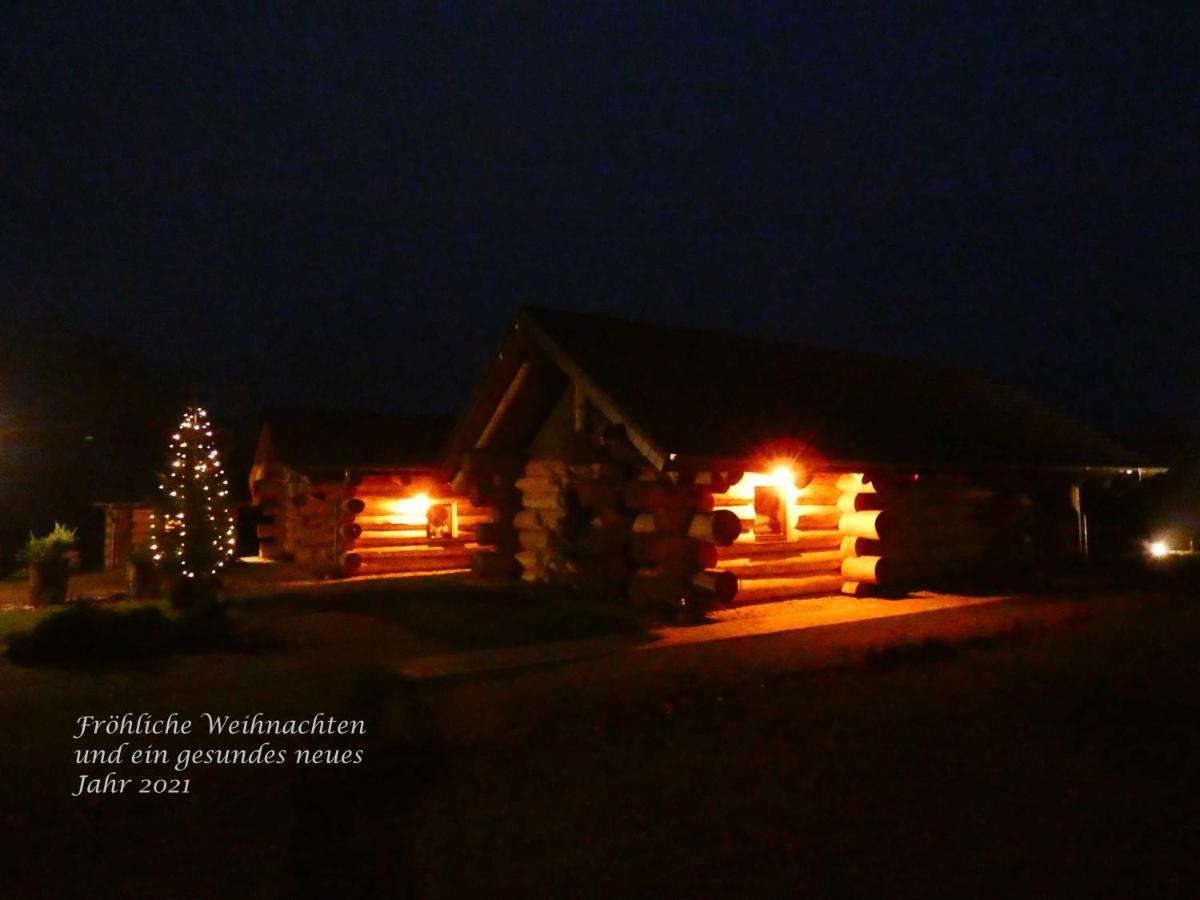 Naturstammhaus Tollensesee Gross Nemerow Экстерьер фото